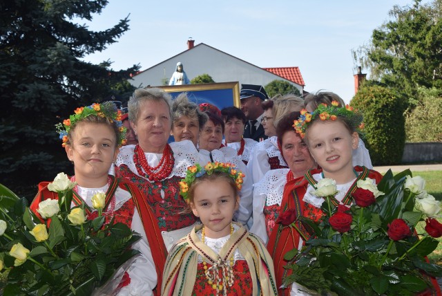 Podniosła religijna uroczystość w parafii świętego Wojciecha w Sieradzu-Męce