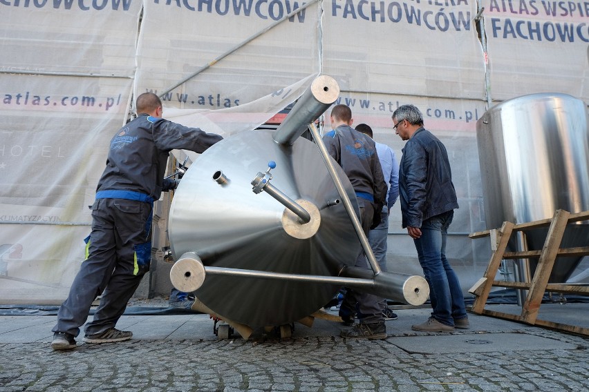 Otwarcie Browaru Stary Rynek we wrześniu. Tanki na piwo...