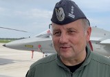 Legendy lotnictwa Felix Baumgartner i Łukasz Czepiela będą latali na Air Show w Radomiu. Debiut "Bielika"