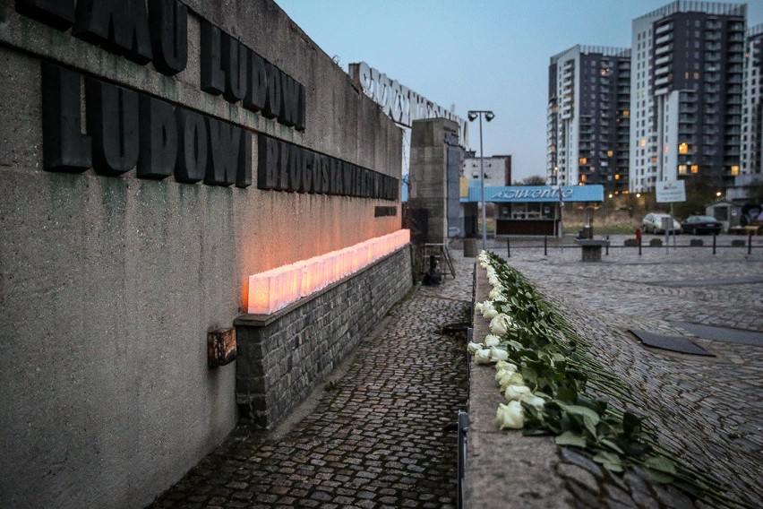 9. rocznica katastrofy smoleńskiej na Pl. Solidarności