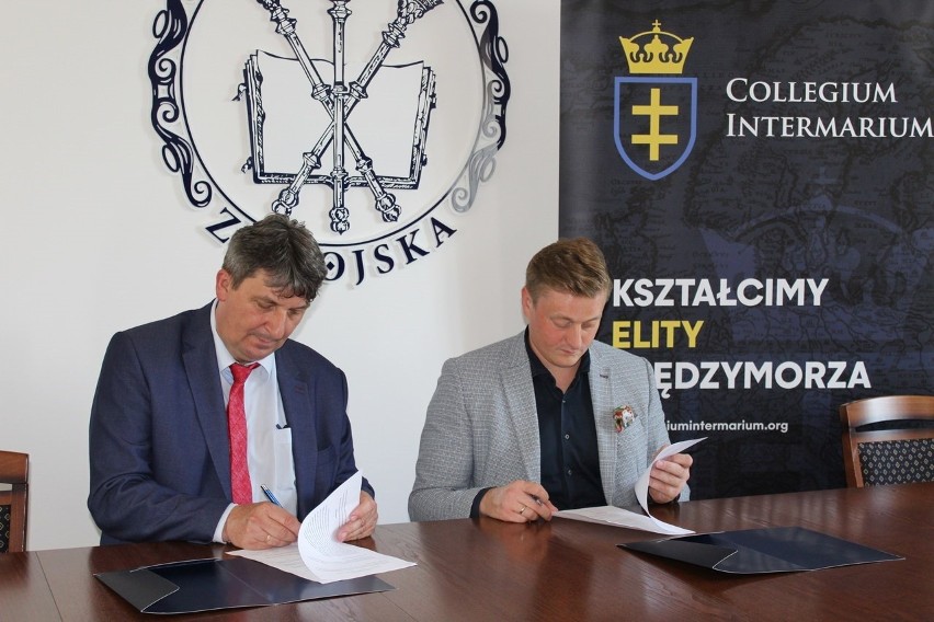 Porozumienie programowe podpisali: rektor Paweł Skrzydlewski...