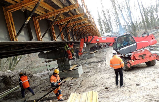 Most przez Małą Wisłę był w takim stanie, że praktycznie trzeba go było zbudować od nowa