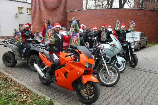 Miłośnicy dwóch kółek przygotowali paczki dla chorych dzieci.