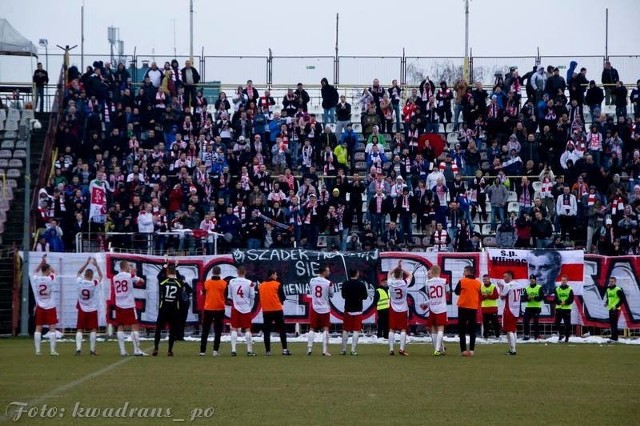 Trzech zawodników Łódzkiego Klubu Sportowego za rywala ma teraz m.in... język polski, matematykę i język angielski.