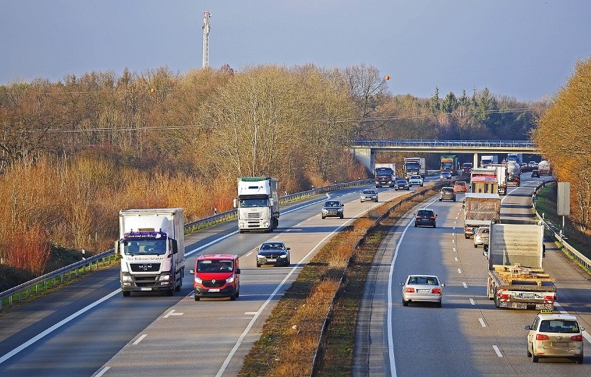 W Niemczech zakaz ruchu dla pojazdów ciężarowych obowiązuje...