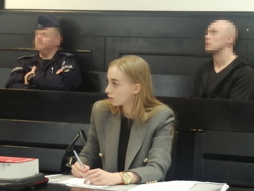 Prokuratura zarzuca oskarżonemu Marcinowi O.  podpalenie...