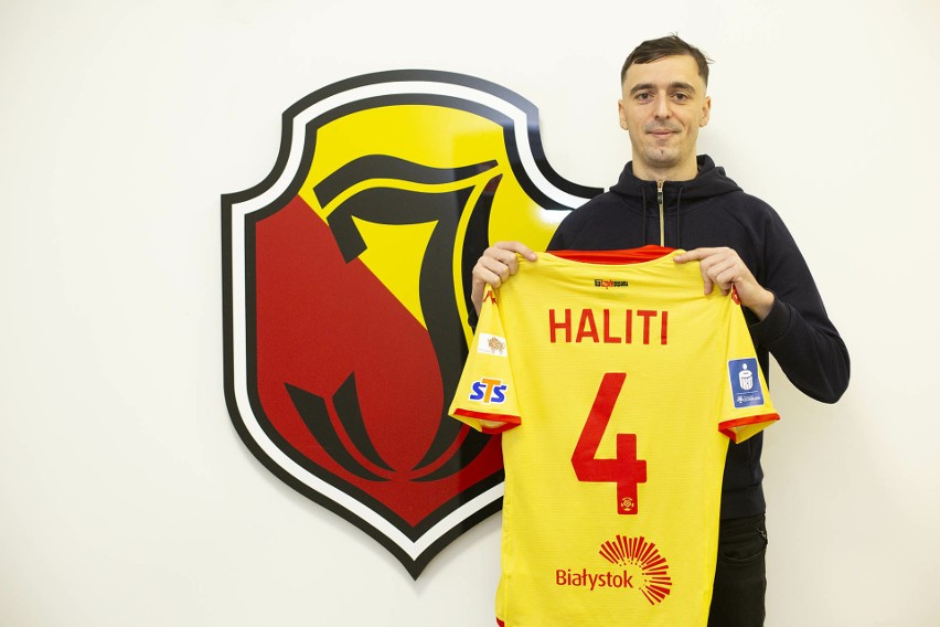 27-letni Kosowianin Jetmir Haliti został nowym piłkarzem...