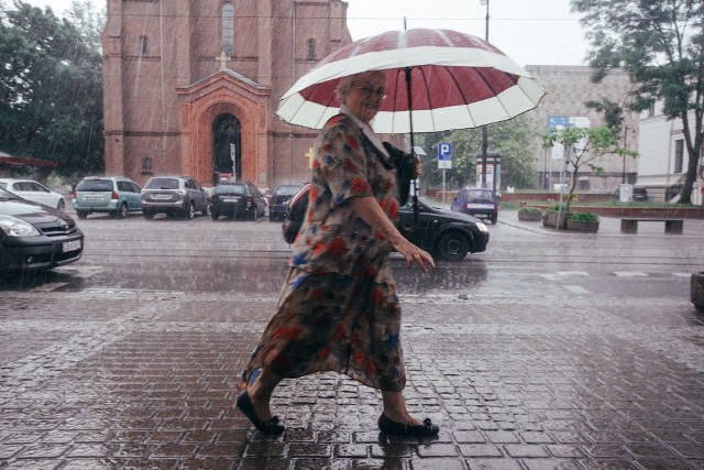 Czeka nas zmiana pogody. Wysokie temperatury wrócą w przyszłym tygodniu!