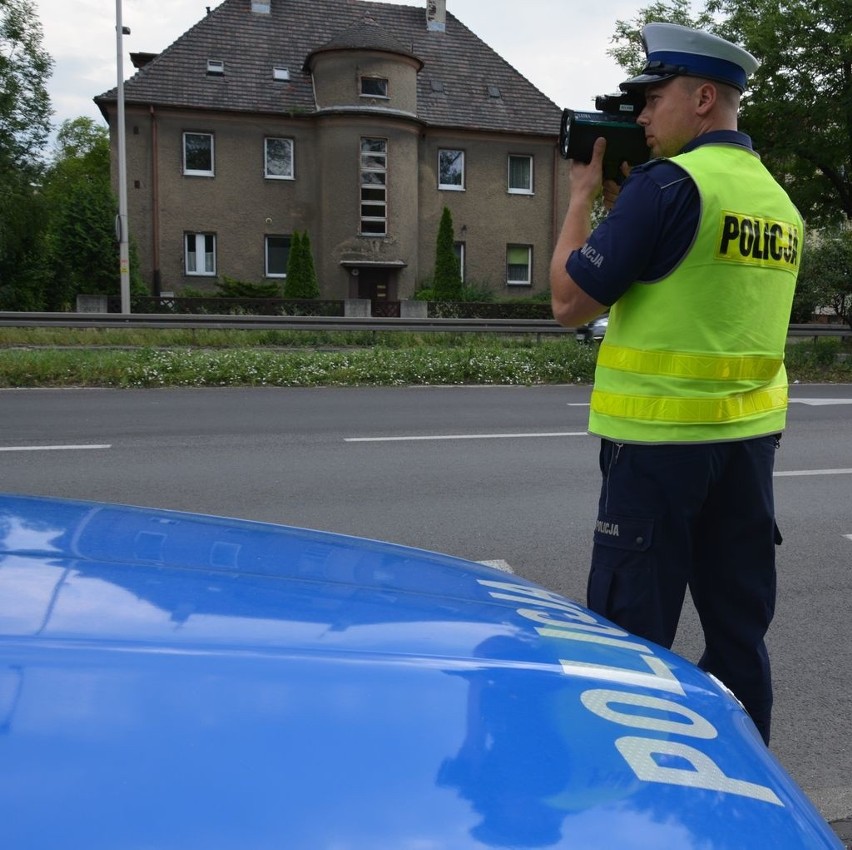 Policyjna akcja "Prędkość" na drogach powiatu opolskiego.