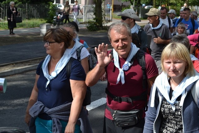 Rybnicka Pielgrzymka na Jasną Górę Wyruszyła