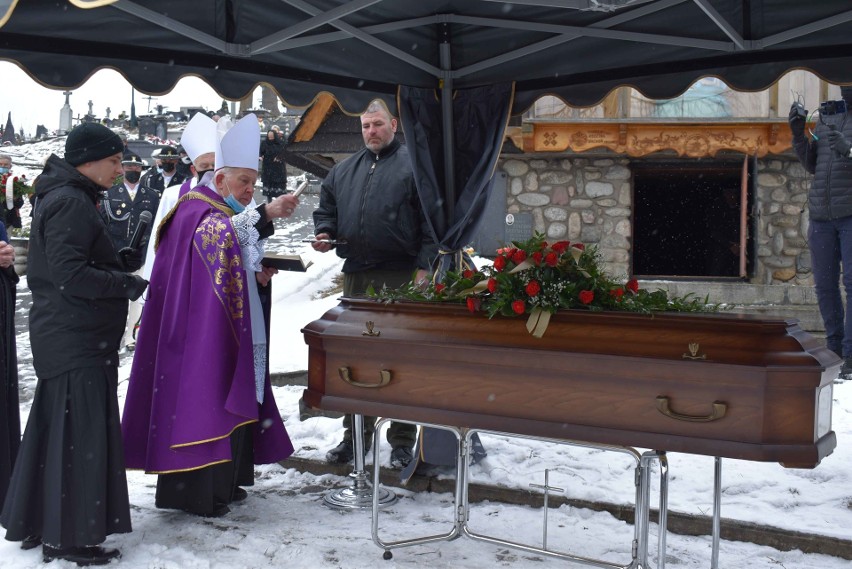 Zakopane. Górale pożegnali księdza Mieczysława Kozłowskiego, byłego proboszcza na Olczy [ZDJĘCIA]