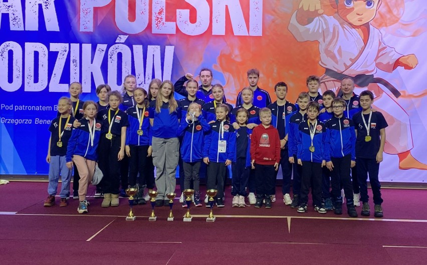 Trzecie miejsce Olimpu Łódź. Puchar Polski dzieci i młodzików w karate