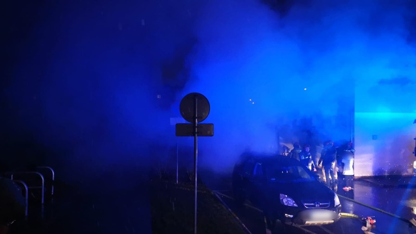 Pożar auta przy ulicy Szymanowskiego.