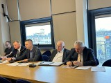Sprawa Waldemara Maruszczaka. Część radnych powiatowych w Sandomierzu zgodziło się na zwolnienie z pracy swojego kolegi z Rady