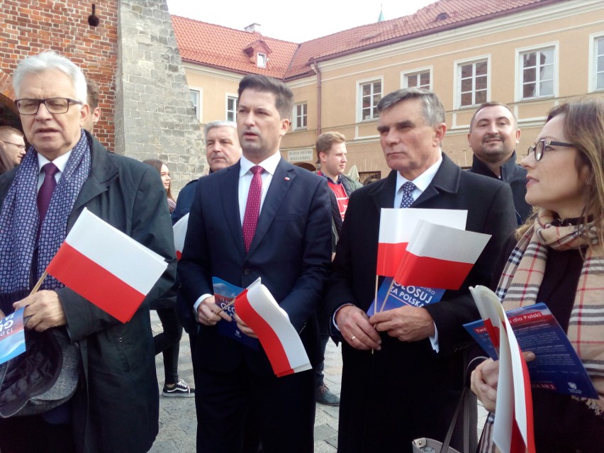 Wybory do Sejmu 2019. PiS zachęca do pójścia na wybory, bo nie do końca wierzy w sondaże