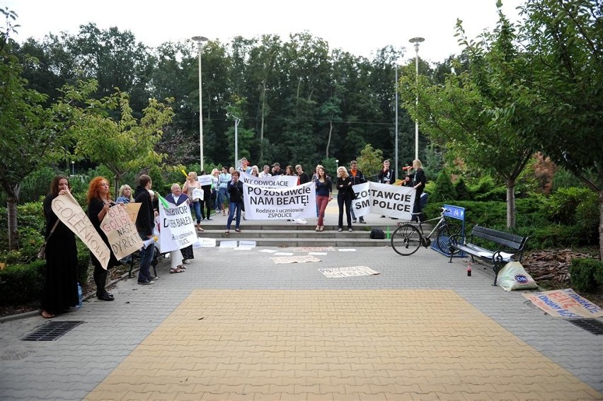 Protest w Białej Szkole w Policach