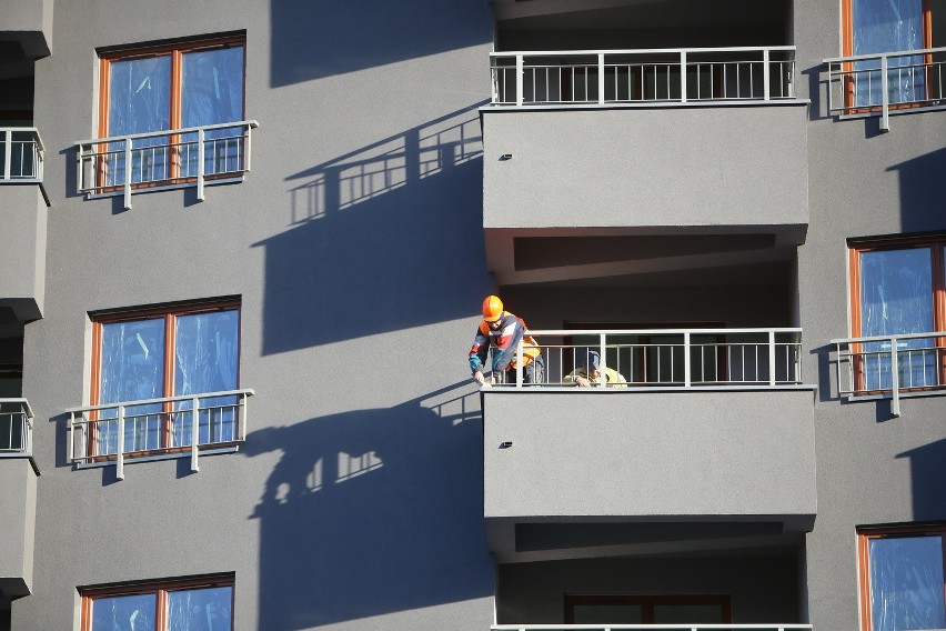 Katowice: Nowy blok w Dolinie Trzech Stawów [ZDJĘCIA]