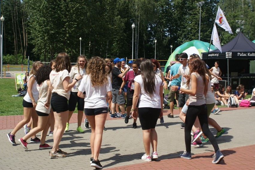 Goście z Włoch i Czech bawią się w Centrum Sportów Letnich...