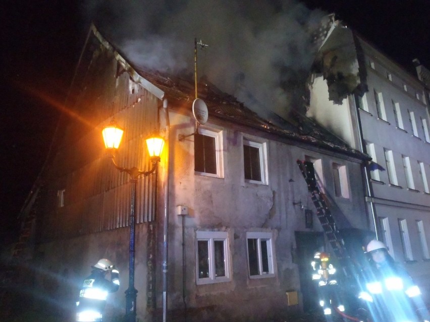 Pożar kamienicy w centrum Połczyna [zdjęcia]