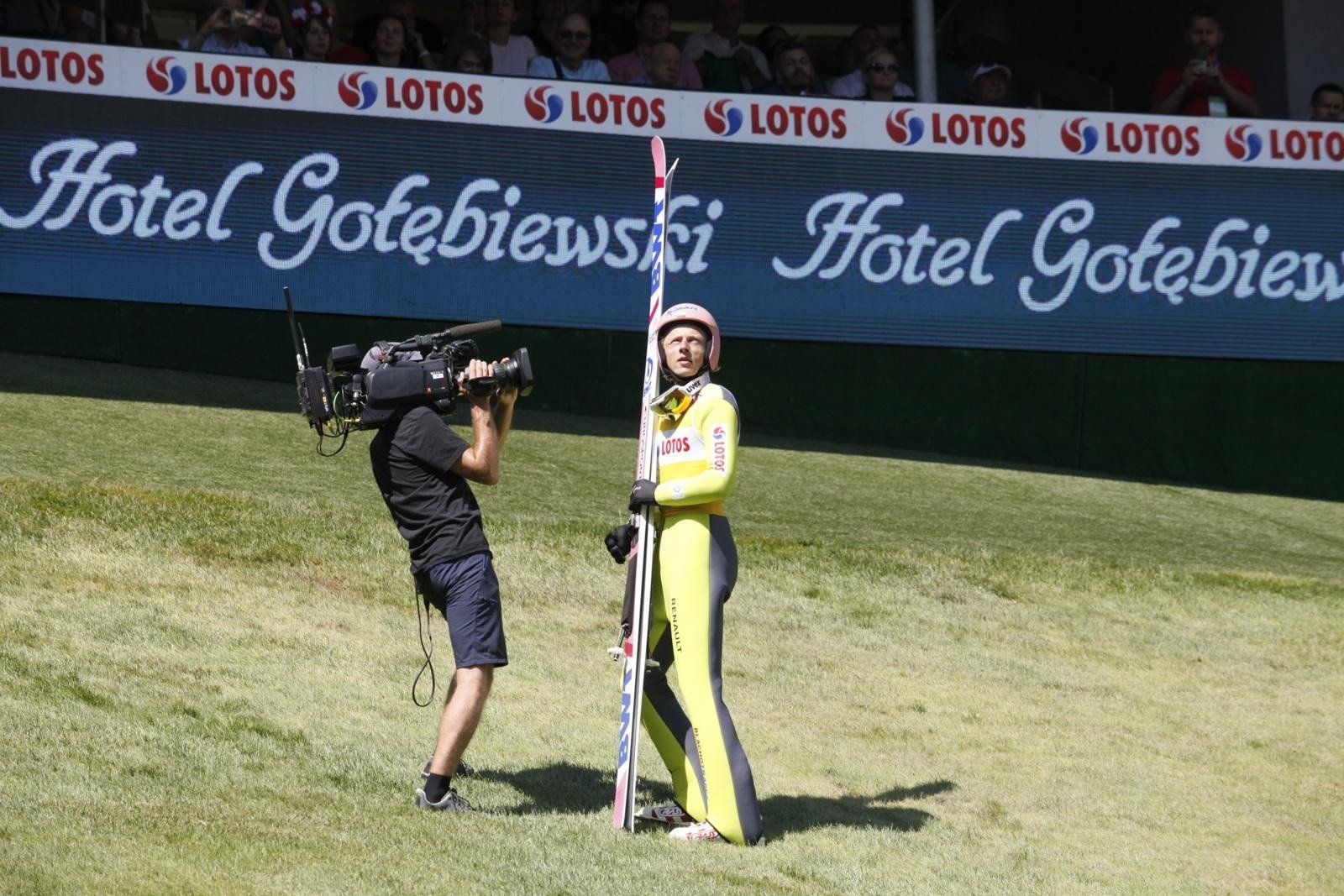 Live skihopp – Klingenthal Grand Prix-resultater.  Dawid Kubacki kjemper for å vinne syklusen.  Hvor skal du se?  Live stream på nett