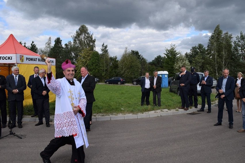 W oficjalnym przekazaniu drogi Niewodnica Nargilewska –...