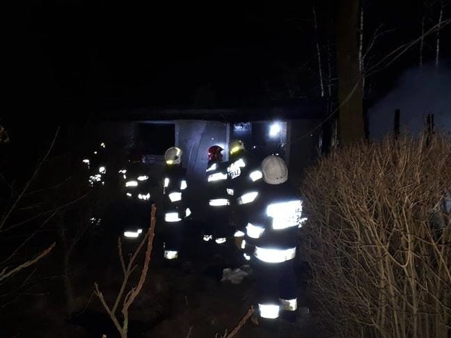Strażacy, m.in. z OSp Unisłąw, gasili w środowy wieczor aż...