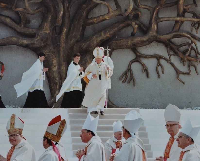 Jedno ze zdjęć z wystawy Wojciecha Stana „W hołdzie naszemu...