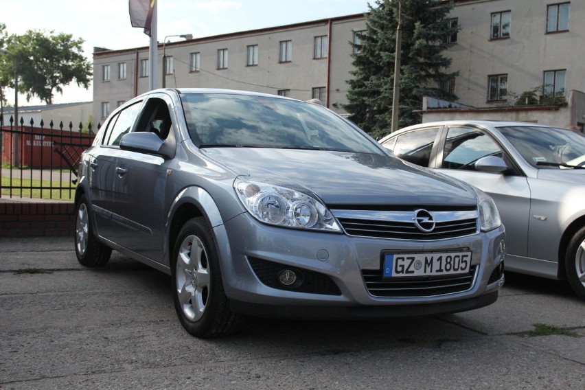 Opel Astra, rok 2008, 1,6 benzyna, cena 15 900 zł