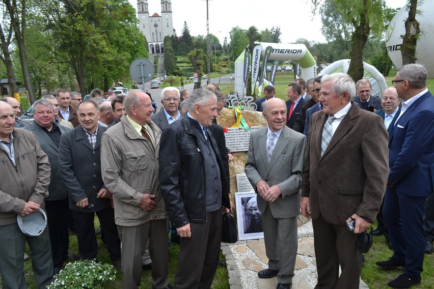 W Czernicy odsłonięto obelisk upamiętniający legendarnego...