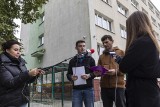 Społecznicy o cięciach rozkładów jazdy w Bydgoszczy: Drogi prąd to tylko jedna strona medalu