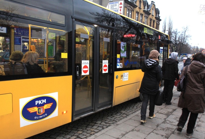 Autobusy i tramwaje KZK GOP za darmo. Biletu nie potrzebujemy też w Kolejach Śląskich