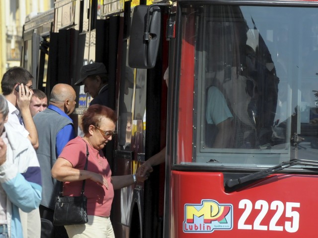 Mieszkańcy wywalczyli większy autobus na giełdę w Elizówce