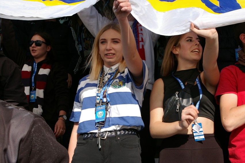 Kibice Glinika Gorlice wspierali swój klub podczas meczu...