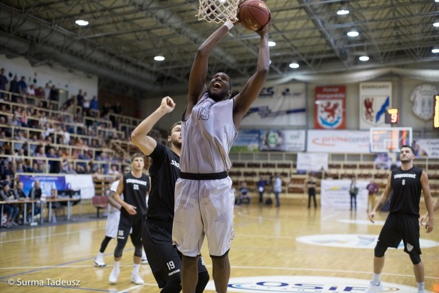 W Spójni Stargard byli Amerykanie Albert Owens, Byron Wesley i Jalen Hayes, a także Kanadyczjyk Nick Madray, który ma też polski paszport