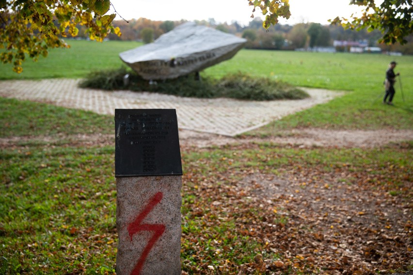 Kamień papieski na Błoniach