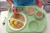 Posiłki w szpitalach są nie tylko niesmaczne, ale mogą też być niebezpieczne! [zdjęcia]