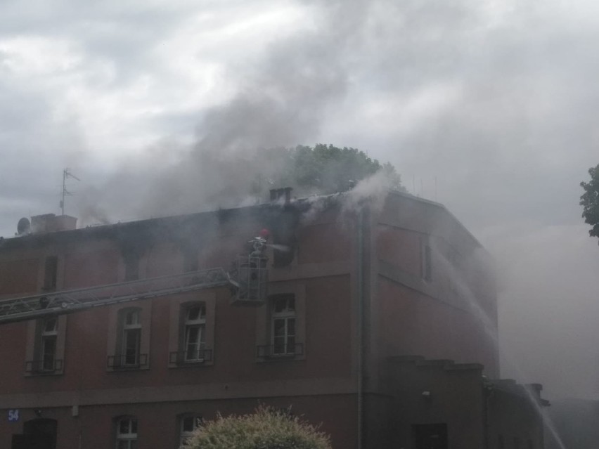 Pożar budynku w Wierzbicy Dolnej w gminie Wołczyn.