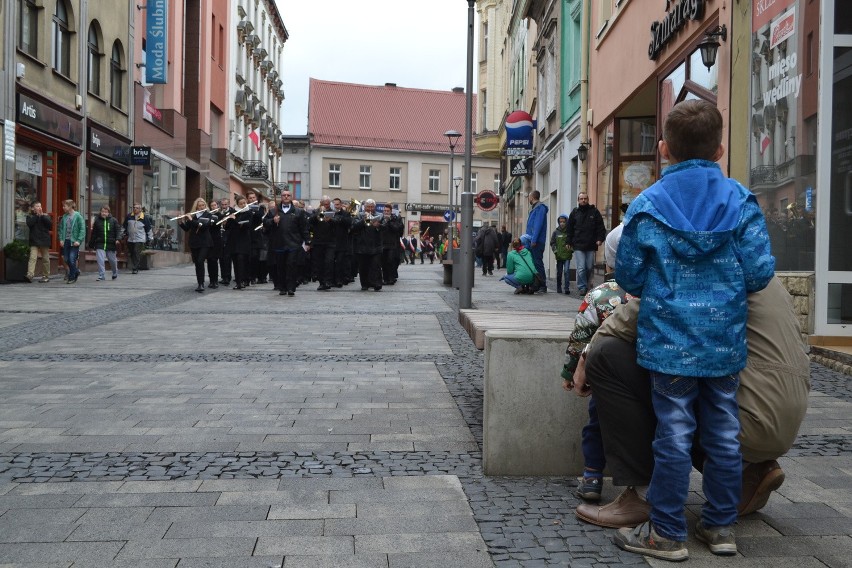 Święto Niepodległości w Rybniku: wielki przemarsz...