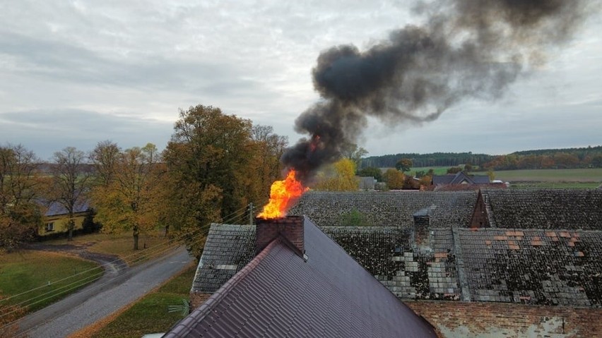 Groźny pożar w Osiecku w gminie Bledzew