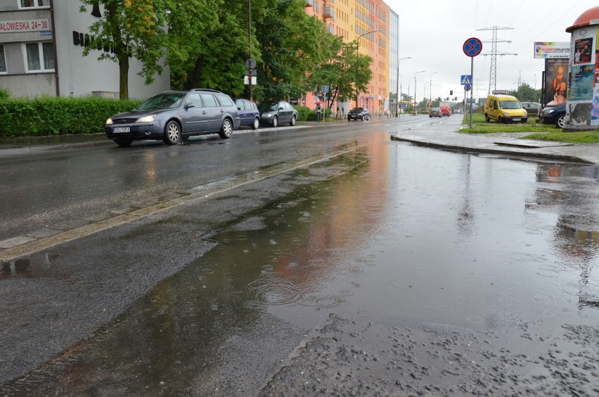 We Wrocławiu przestało padać. Czy to koniec zagrożenia burzami i podtopieniami w regionie?