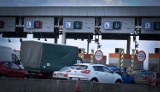 Brzęczkowice: skradzionym w Niemczech samochodem złodziej staranował bramki na autostradzie