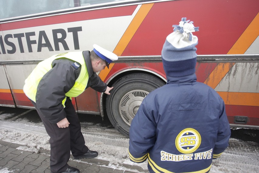 Jak i gdzie skontrolować autokar z wycieczką? [Ferie 2019]