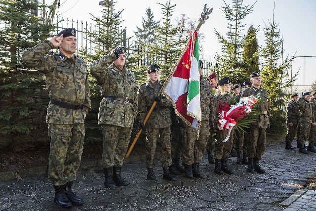 Podczas zlotu, który odbył się równo w 148. rocznicę urodzin marszałka Józefa Piłsudskiego, strzelcy oddali mu hołd.