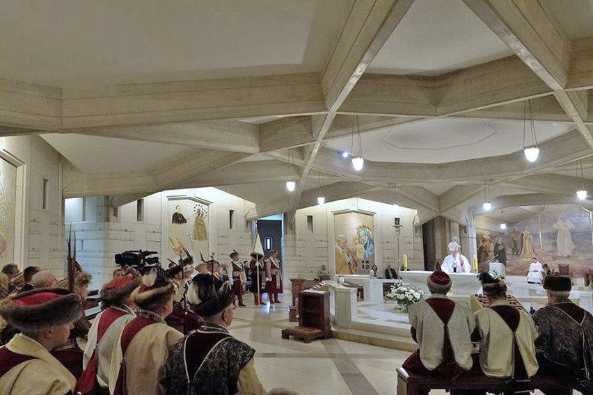Poświęcenie kruchty św. Ojca Pio w Sanktuarium św. Jana Pawła II w Łagiewnikach