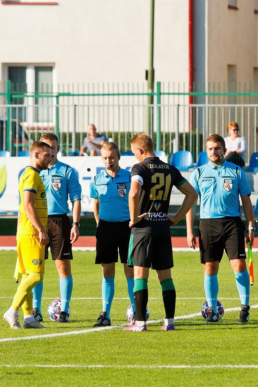 Ekoball Stal Sanok przegrał u siebie z Izolatorem Boguchwała...