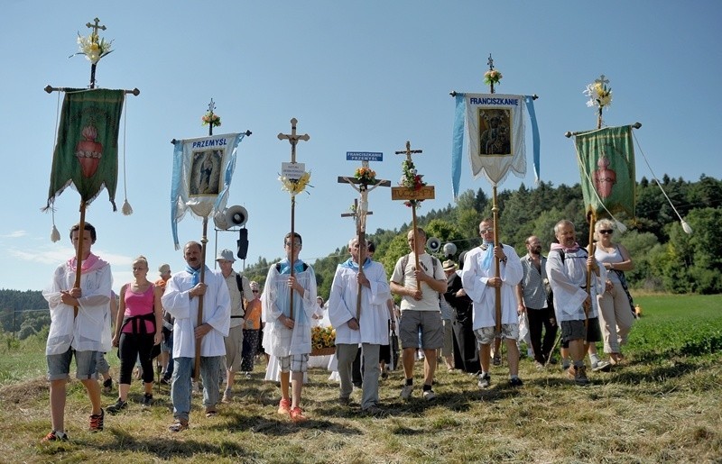 Dróżki pogrzebu to według tradycji nawiązanie do zaśnięcia...