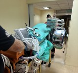Mobilny zespół ECMO ze szpitala Jurasza w Bydgoszczy ma za sobą pierwszą wyjazdową misję