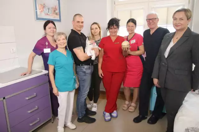 Dzięki głosom widzów programu "Dzień Dobry TVN" personel oddziału położniczo- ginekologiczno-noworodkowego szpitala w Chełmnie otrzymał "Pozytywkę Dzień Dobry TVN"