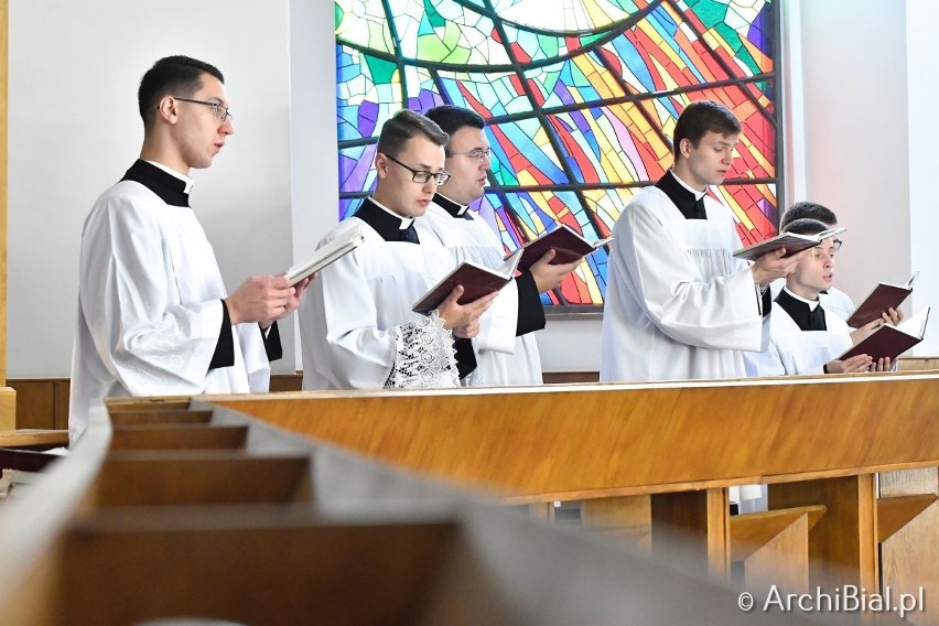Białystok. Pięciu nowych alumnów w Archidiecezjalnym Wyższym Seminarium Duchownym [ZDJĘCIA]