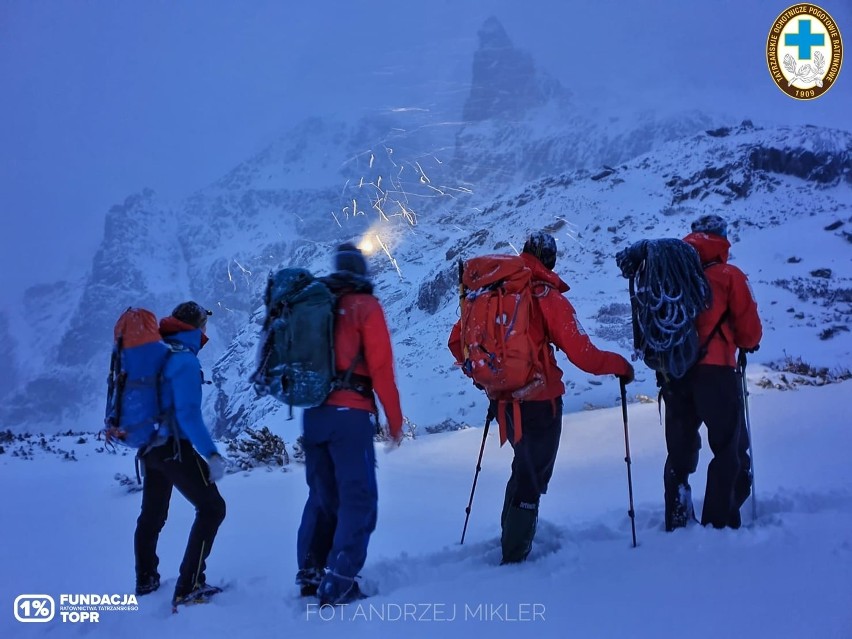 Tatry. TOPR pokazał zdjęcia z wyprawy ratunkowej na Galerię Cubryńską. Była to wyjątkowo trudna akcja